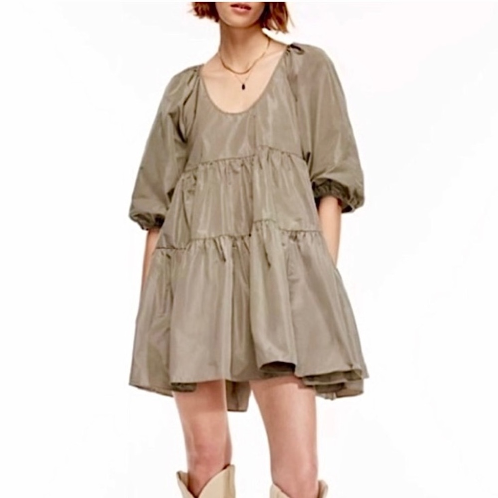 Aritzia Wilfred Fantasy Babydoll Dress pistachio green